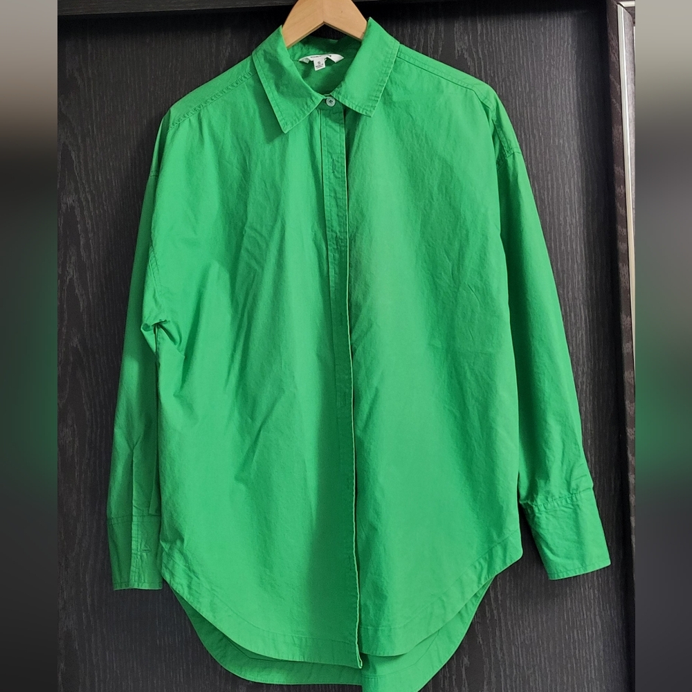 Steve Madden Poppy top, an oversized crisp cotton shirt in a bright green color